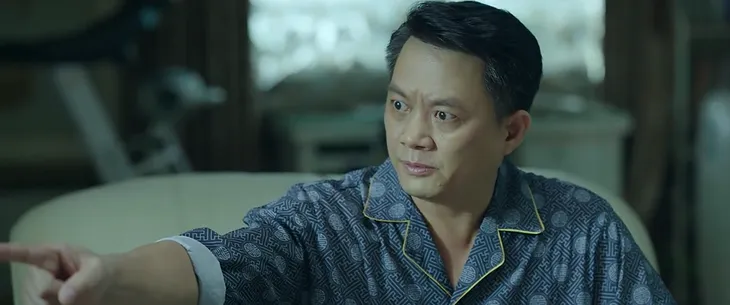 Đấu trí - Tập 11: Muốn thoát cảnh tù tội, Giám đốc CDC tỉnh chỉ có cách giả điên - Ảnh 14. Đấu trí - Tập 11: Muốn thoát cảnh tù tội, Giám đốc CDC tỉnh chỉ có cách giả điên - Ảnh 14.