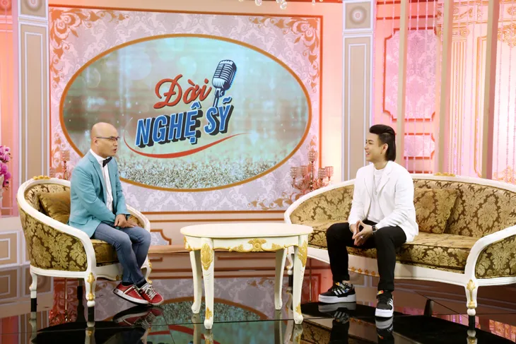 Dù chưa lập gia đình, Akira Phan vẫn lo xa cho tương lai bị “vợ bỏ” - Ảnh 1. Dù chưa lập gia đình, Akira Phan vẫn lo xa cho tương lai bị “vợ bỏ” - Ảnh 1.