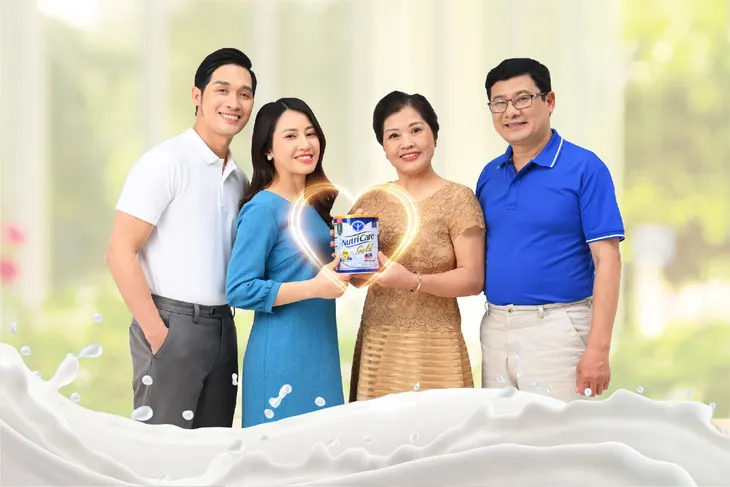 Quà cho người lớn tuổi - chọn đắt tiền hay ý nghĩa? - Ảnh 3.