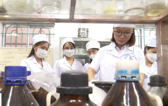 Phát triển hệ thống giáo dục nghề nghiệp linh hoạt sau đại dịch - Ảnh 2. Phát triển hệ thống giáo dục nghề nghiệp linh hoạt sau đại dịch - Ảnh 2.