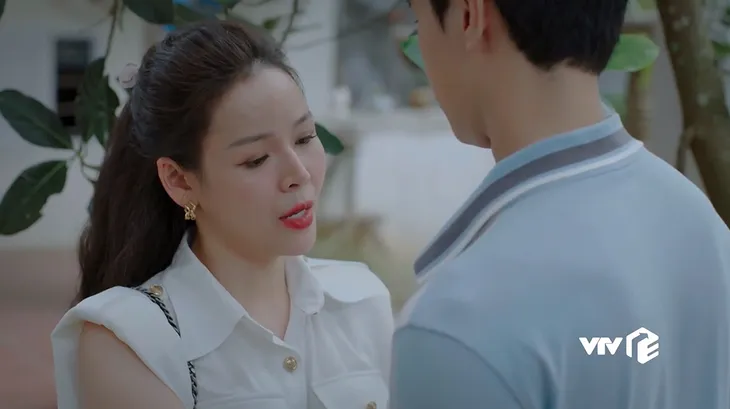 Ga-ra hạnh phúc - Tập 8: Quân bị chị đường đeo bám mãi không tha - Ảnh 4. Ga-ra hạnh phúc - Tập 8: Quân bị chị đường đeo bám mãi không tha - Ảnh 4.