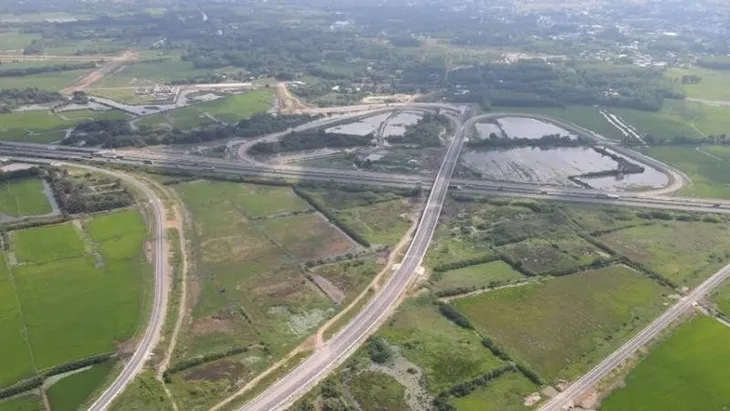 Kiến nghị kéo dài tuyến metro Bến Thành - Suối Tiên về đến Khu công nghiệp Biên Hòa 1 - Ảnh 1. Kiến nghị kéo dài tuyến metro Bến Thành - Suối Tiên về đến Khu công nghiệp Biên Hòa 1 - Ảnh 1.