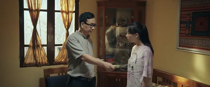 Đấu trí - Tập 27: Bao năm chỉ nghĩ cho bản thân, giờ ông Cửu mới biết thương vợ con - Ảnh 1. Đấu trí - Tập 27: Bao năm chỉ nghĩ cho bản thân, giờ ông Cửu mới biết thương vợ con - Ảnh 1.