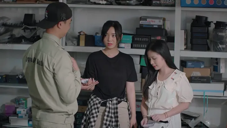 Ga-ra hạnh phúc - Tập 9: Sếp nữ và bạn gái cùng nổi ghen, Quân sắp mất cả chì lẫn chài - Ảnh 20. Ga-ra hạnh phúc - Tập 9: Sếp nữ và bạn gái cùng nổi ghen, Quân sắp mất cả chì lẫn chài - Ảnh 20.