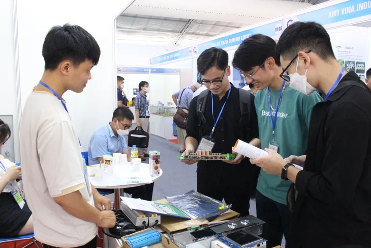Hướng đến kết nối đa tầng, bền vững tại Hội chợ Công nghiệp hỗ trợ Hà Nội 2022 (FBC ASEAN 2022) - Ảnh 2. Hướng đến kết nối đa tầng, bền vững tại Hội chợ Công nghiệp hỗ trợ Hà Nội 2022 (FBC ASEAN 2022) - Ảnh 2.