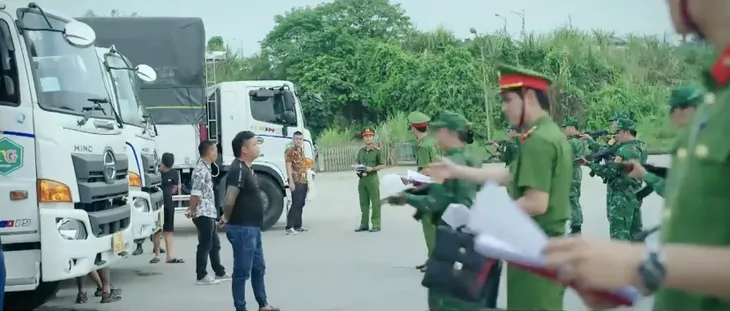 Đấu trí - Tập 27: Vũ mật phục cả đêm vây bắt xe hàng của Thịnh Gia, phút chót lại có biến - Ảnh 28. Đấu trí - Tập 27: Vũ mật phục cả đêm vây bắt xe hàng của Thịnh Gia, phút chót lại có biến - Ảnh 28.