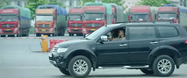 Đấu trí - Tập 27: Vũ mật phục cả đêm vây bắt xe hàng của Thịnh Gia, phút chót lại có biến - Ảnh 31. Đấu trí - Tập 27: Vũ mật phục cả đêm vây bắt xe hàng của Thịnh Gia, phút chót lại có biến - Ảnh 31.