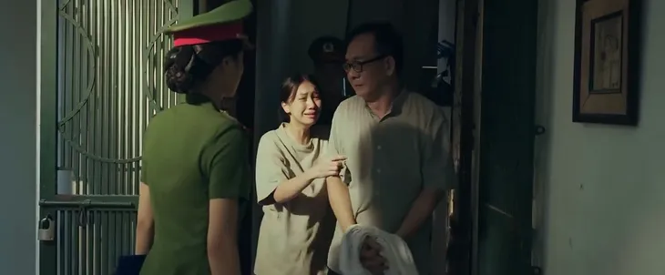 Đấu trí - Tập 28: Ông Cửu bị bắt tại nhà riêng - Ảnh 3. Đấu trí - Tập 28: Ông Cửu bị bắt tại nhà riêng - Ảnh 3.