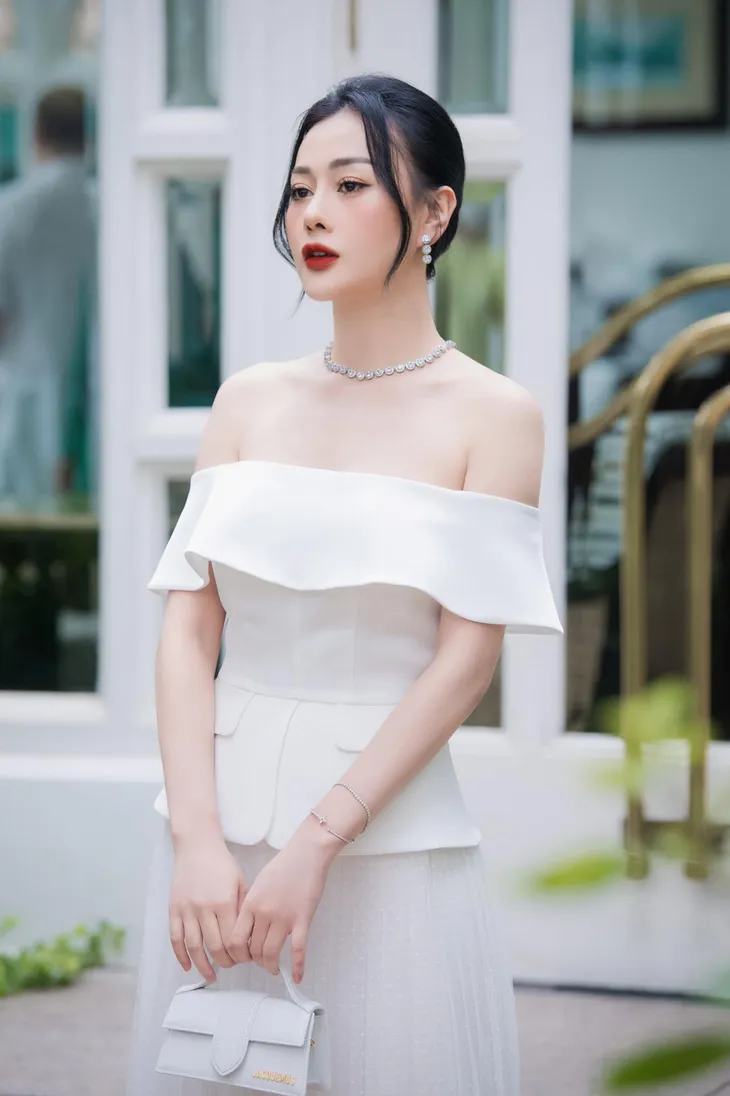 Loạt ảnh khoe dáng nóng bỏng từng gây sốt của Phương Oanh - Ảnh 20. Loạt ảnh khoe dáng nóng bỏng từng gây sốt của Phương Oanh - Ảnh 20.