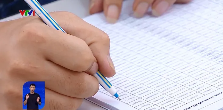 Tại sao giải ngân tiền hỗ trợ thuê nhà còn chậm? - Ảnh 1. Tại sao giải ngân tiền hỗ trợ thuê nhà còn chậm? - Ảnh 1.