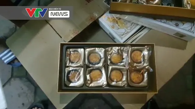Hà Nội: Thu giữ hàng nghìn thùng bánh kẹo Trung thu không rõ nguồn gốc - Ảnh 6. Hà Nội: Thu giữ hàng nghìn thùng bánh kẹo Trung thu không rõ nguồn gốc - Ảnh 6.