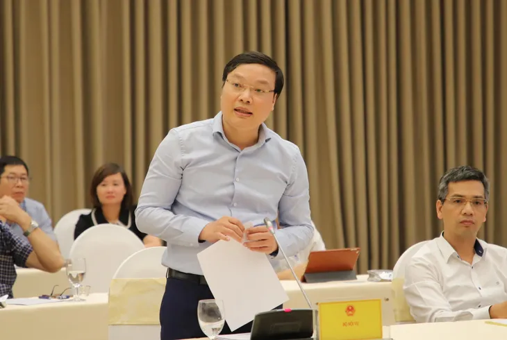 Bộ Nội vụ thông tin về quy trình bổ nhiệm quyền Bộ trưởng Bộ Y tế - Ảnh 1.