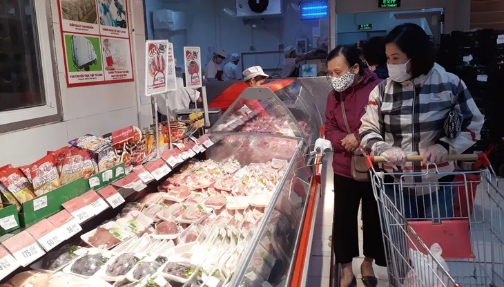 Giá hàng hóa, thực phẩm hạ nhiệt - Ảnh 1. Giá hàng hóa, thực phẩm hạ nhiệt - Ảnh 1.