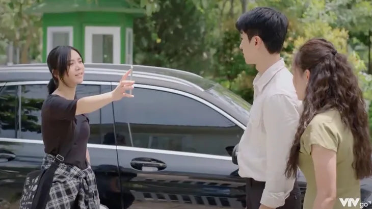 Ga-ra hạnh phúc - Tập 10: Sơn Ca (Quỳnh Kool) thấy kinh tởm vì đã yêu Quân (Bình An) - Ảnh 13. Ga-ra hạnh phúc - Tập 10: Sơn Ca (Quỳnh Kool) thấy kinh tởm vì đã yêu Quân (Bình An) - Ảnh 13.