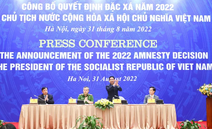 2.438 phạm nhân được đặc xá năm 2022 - Ảnh 2. 2.438 phạm nhân được đặc xá năm 2022 - Ảnh 2.