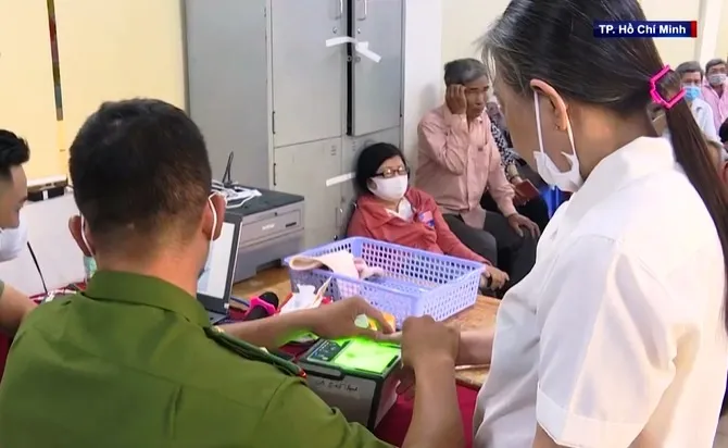 Huy động 100% lực lượng cảnh sát chống đua xe trái phép dịp lễ 2/9 - Ảnh 2. Huy động 100% lực lượng cảnh sát chống đua xe trái phép dịp lễ 2/9 - Ảnh 2.