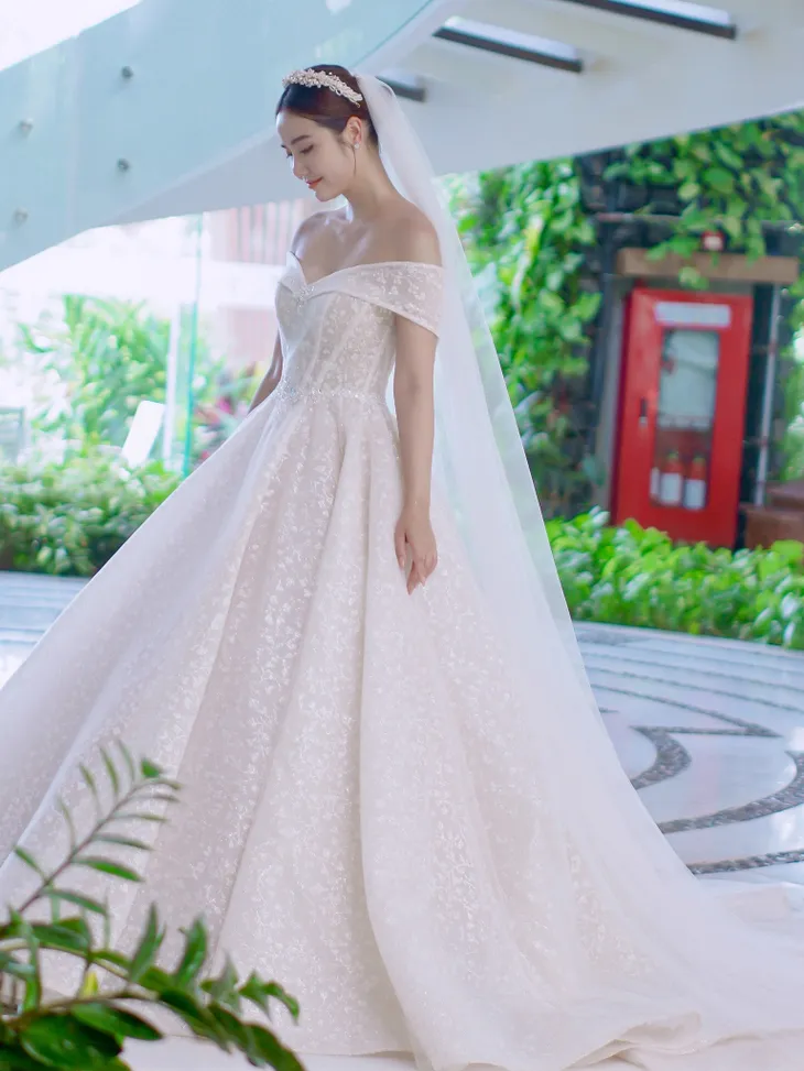 Thương ngày nắng về: Loạt ảnh đám cưới Trang - Duy khiến fan mê đắm - Ảnh 7. Thương ngày nắng về: Loạt ảnh đám cưới Trang - Duy khiến fan mê đắm - Ảnh 7.