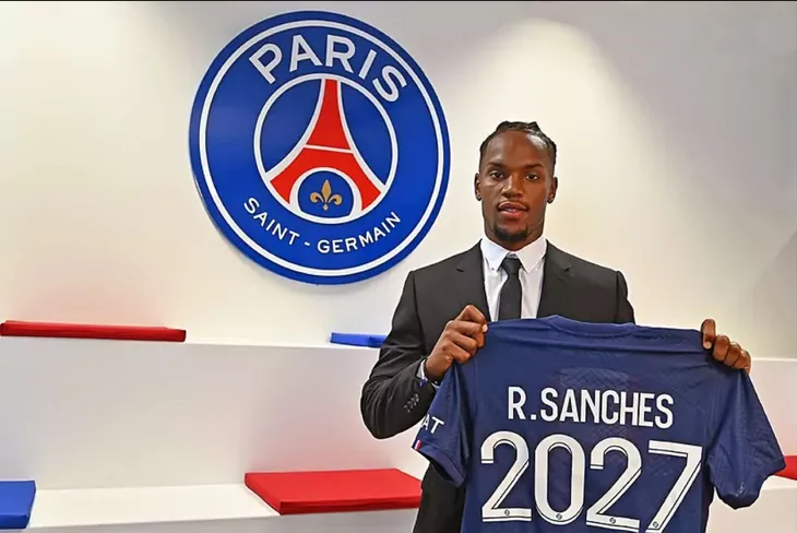 PSG công bố thêm một bản hợp đồng trước thềm mùa giải mới - Ảnh 2. PSG công bố thêm một bản hợp đồng trước thềm mùa giải mới - Ảnh 2.