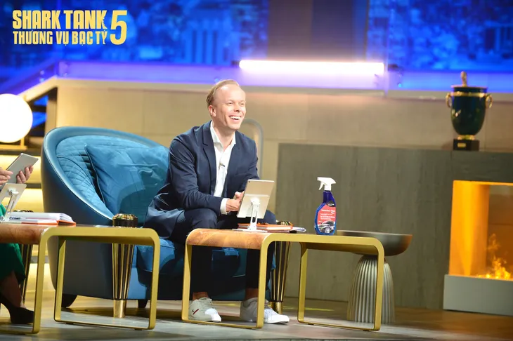 Cá mập mới toanh ngồi ghế nóng Shark Tank Việt Nam mùa 5 - Ảnh 2. Cá mập mới toanh ngồi ghế nóng Shark Tank Việt Nam mùa 5 - Ảnh 2.