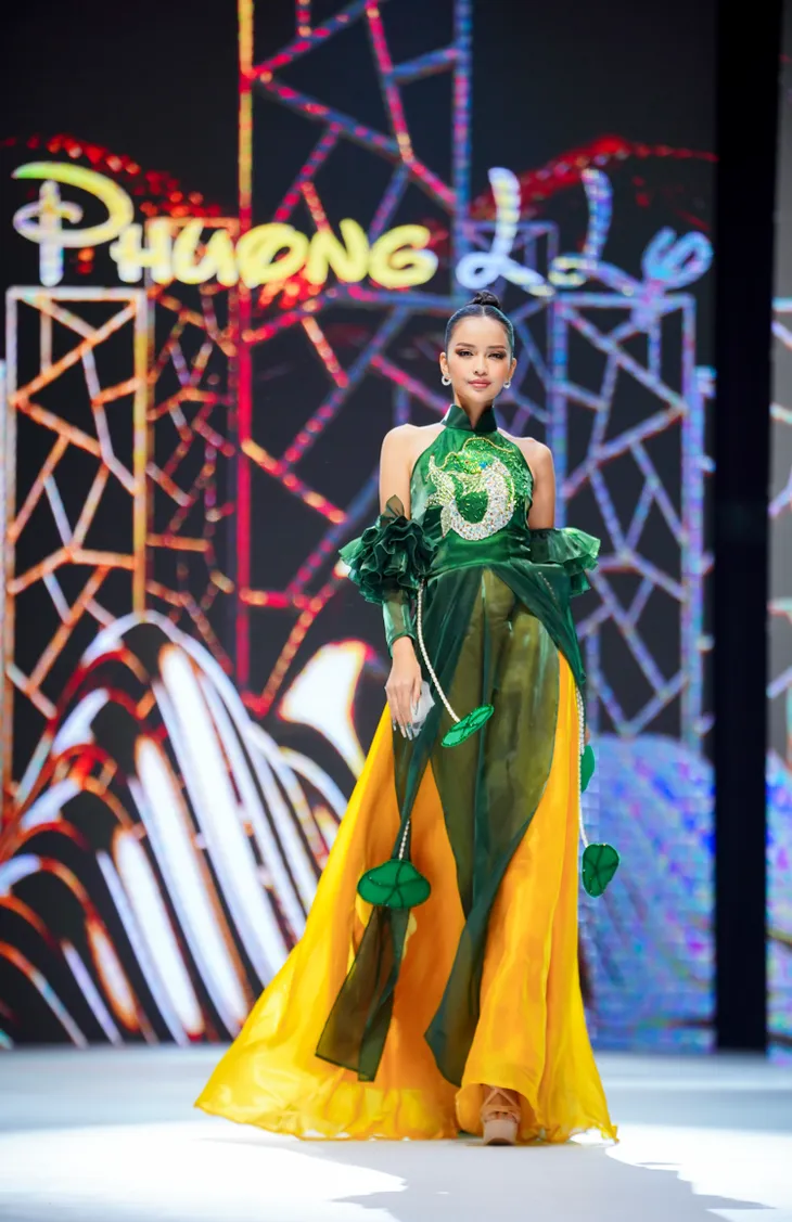 Hoa hậu Ngọc Châu xinh đẹp làm vedette tại show áo dài trên đất Nghệ - Ảnh 1. Hoa hậu Ngọc Châu xinh đẹp làm vedette tại show áo dài trên đất Nghệ - Ảnh 1.