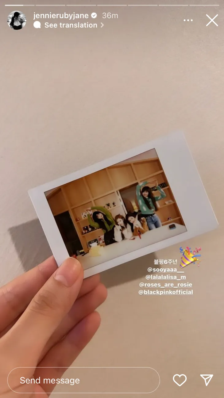 BLACKPINK kỉ niệm 6 năm ra mắt trước thềm comeback - Ảnh 1. BLACKPINK kỉ niệm 6 năm ra mắt trước thềm comeback - Ảnh 1.