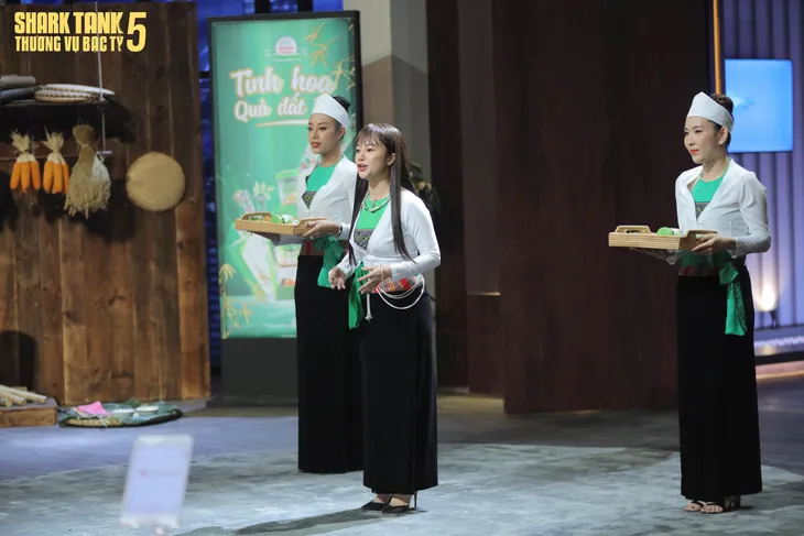 Shark Tank: Nữ doanh nhân Mường xinh đẹp khiến Shark Bình “phá lệ” làm điều này - Ảnh 3.