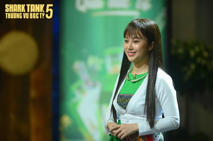 Shark Tank: Nữ doanh nhân Mường xinh đẹp khiến Shark Bình “phá lệ” làm điều này - Ảnh 4.