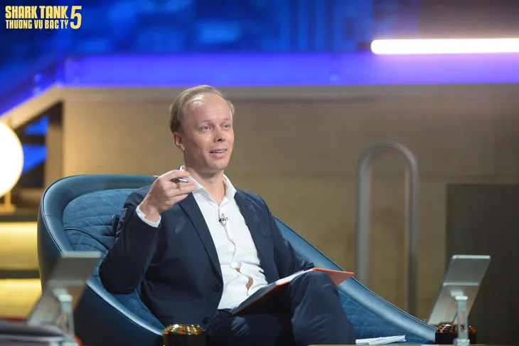 Shark Tank: Lần đầu ngồi ghế nóng, Shark Erik chốt ngay deal với startup công nghệ - Ảnh 4.