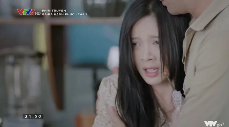 Ga-ra hạnh phúc - Tập 1: Khi Sơn Ca (Quỳnh Kool) chật vật đi xin việc, Quân (Bình An) lại cặp kè nữ đại gia - Ảnh 4. Ga-ra hạnh phúc - Tập 1: Khi Sơn Ca (Quỳnh Kool) chật vật đi xin việc, Quân (Bình An) lại cặp kè nữ đại gia - Ảnh 4.