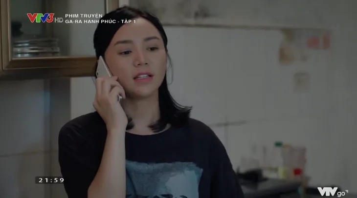 Ga-ra hạnh phúc - Tập 1: Khi Sơn Ca (Quỳnh Kool) chật vật đi xin việc, Quân (Bình An) lại cặp kè nữ đại gia - Ảnh 13. Ga-ra hạnh phúc - Tập 1: Khi Sơn Ca (Quỳnh Kool) chật vật đi xin việc, Quân (Bình An) lại cặp kè nữ đại gia - Ảnh 13.