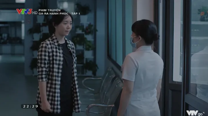 Ga-ra hạnh phúc - Tập 1: Khi Sơn Ca (Quỳnh Kool) chật vật đi xin việc, Quân (Bình An) lại cặp kè nữ đại gia - Ảnh 31. Ga-ra hạnh phúc - Tập 1: Khi Sơn Ca (Quỳnh Kool) chật vật đi xin việc, Quân (Bình An) lại cặp kè nữ đại gia - Ảnh 31.