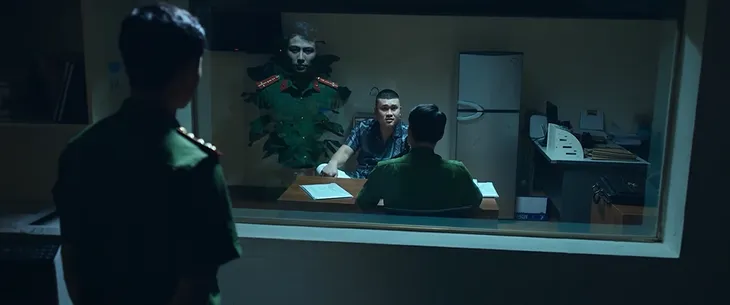 Đấu trí - Tập 16: “Bảo kê” cho Thịnh Gia buôn lậu, Chi cục trưởng Chi cục Hải quan vẫn “né” được công an - Ảnh 1. Đấu trí - Tập 16: “Bảo kê” cho Thịnh Gia buôn lậu, Chi cục trưởng Chi cục Hải quan vẫn “né” được công an - Ảnh 1.