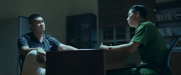 Đấu trí - Tập 16: “Bảo kê” cho Thịnh Gia buôn lậu, Chi cục trưởng Chi cục Hải quan vẫn “né” được công an - Ảnh 2. Đấu trí - Tập 16: “Bảo kê” cho Thịnh Gia buôn lậu, Chi cục trưởng Chi cục Hải quan vẫn “né” được công an - Ảnh 2.