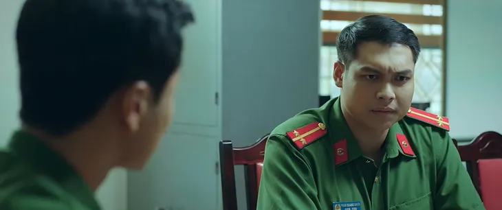 Đấu trí - Tập 16: “Bảo kê” cho Thịnh Gia buôn lậu, Chi cục trưởng Chi cục Hải quan vẫn “né” được công an - Ảnh 6. Đấu trí - Tập 16: “Bảo kê” cho Thịnh Gia buôn lậu, Chi cục trưởng Chi cục Hải quan vẫn “né” được công an - Ảnh 6.