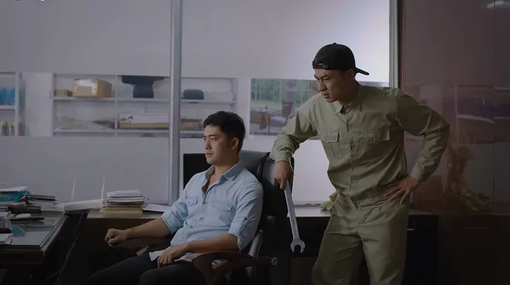 Ga-ra hạnh phúc - Tập 2: Giang hồ tìm đến nhà, Khải (Bảo Anh) có ý định bỏ trốn - Ảnh 5. Ga-ra hạnh phúc - Tập 2: Giang hồ tìm đến nhà, Khải (Bảo Anh) có ý định bỏ trốn - Ảnh 5.
