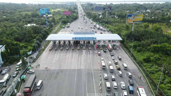 Ngày đầu tiên nghỉ lễ, xử lý trên 1.600 trường hợp vi phạm nồng độ cồn - Ảnh 1. Ngày đầu tiên nghỉ lễ, xử lý trên 1.600 trường hợp vi phạm nồng độ cồn - Ảnh 1.