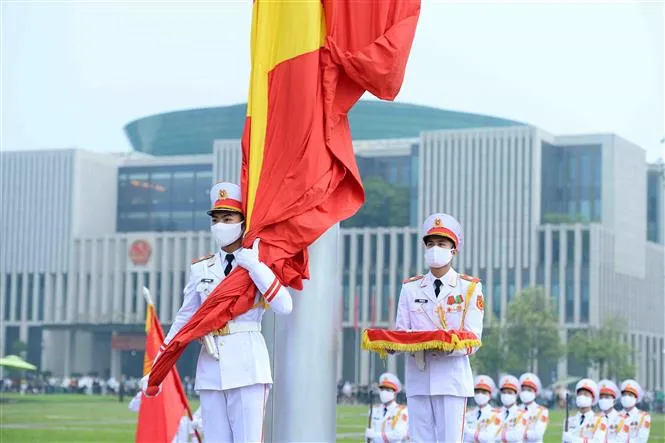 Lễ thượng cờ mừng Quốc khánh ở Lăng Chủ tịch Hồ Chí Minh - Ảnh 5. Lễ thượng cờ mừng Quốc khánh ở Lăng Chủ tịch Hồ Chí Minh - Ảnh 5.