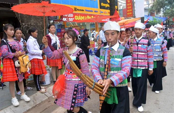 Quảng Bình, Sơn La mừng Tết Độc lập - Ảnh 4. Quảng Bình, Sơn La mừng Tết Độc lập - Ảnh 4.