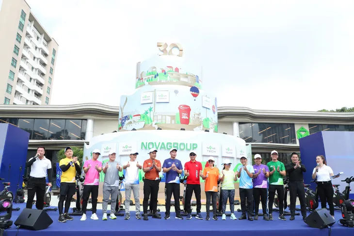 Bế mạc Nova Olympic 2022: Tôn vinh sức mạnh và tinh thần đoàn kết - Ảnh 5. Bế mạc Nova Olympic 2022: Tôn vinh sức mạnh và tinh thần đoàn kết - Ảnh 5.