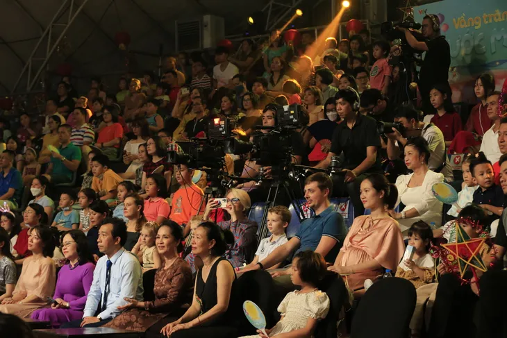 Tưng bừng Vầng trăng ước mơ đón Trung thu trên sóng VTV - Ảnh 2. Tưng bừng Vầng trăng ước mơ đón Trung thu trên sóng VTV - Ảnh 2.