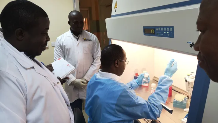 Anh: Vaccine sốt rét mới có thể cắt giảm 70% số ca tử vong vào năm 2030 - Ảnh 1. Anh: Vaccine sốt rét mới có thể cắt giảm 70% số ca tử vong vào năm 2030 - Ảnh 1.