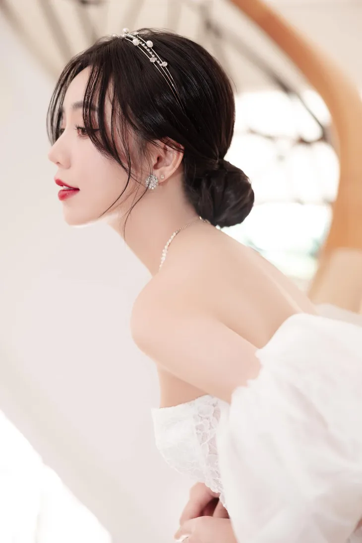 Vẻ ngọt ngào của nữ chính Ga-ra hạnh phúc - Ảnh 7. Vẻ ngọt ngào của nữ chính Ga-ra hạnh phúc - Ảnh 7.