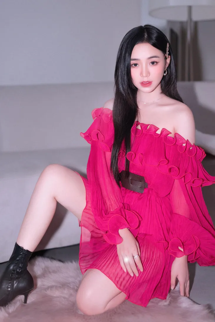 Vẻ ngọt ngào của nữ chính Ga-ra hạnh phúc - Ảnh 2. Vẻ ngọt ngào của nữ chính Ga-ra hạnh phúc - Ảnh 2.