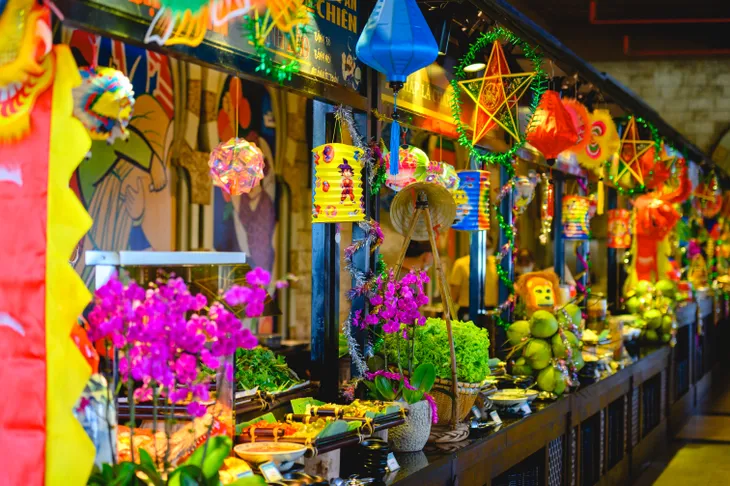 Núi Bà Đen thu hút hàng chục nghìn khách du lịch dịp Trung thu - Ảnh 7. Núi Bà Đen thu hút hàng chục nghìn khách du lịch dịp Trung thu - Ảnh 7.