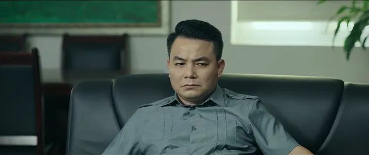 Đấu trí - Tập 42: Ông Đức mách nước cho Chủ tịch tỉnh “làm sạch nhiệm kỳ lãnh đạo” - Ảnh 2. Đấu trí - Tập 42: Ông Đức mách nước cho Chủ tịch tỉnh “làm sạch nhiệm kỳ lãnh đạo” - Ảnh 2.