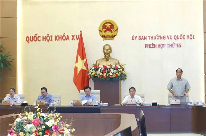 Phiên họp thứ 15 của Ủy ban Thường vụ Quốc hội: Giám sát việc thực hành tiết kiệm, chống lãng phí - Ảnh 2. Phiên họp thứ 15 của Ủy ban Thường vụ Quốc hội: Giám sát việc thực hành tiết kiệm, chống lãng phí - Ảnh 2.