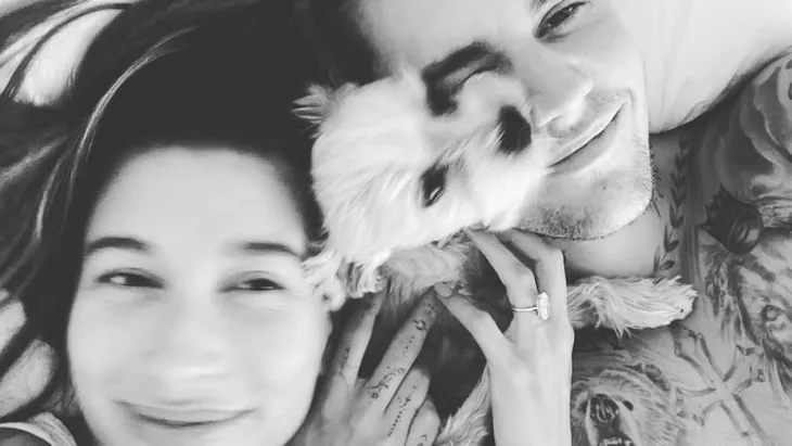 Vợ chồng Justin Bieber kỉ niệm 4 năm ngày cưới - Ảnh 1. Vợ chồng Justin Bieber kỉ niệm 4 năm ngày cưới - Ảnh 1.