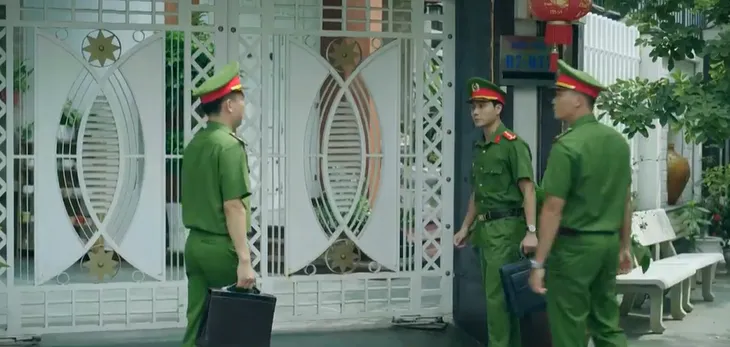 Đấu trí - Tập 44: Mang cả vali tiền đi chạy tội, Giám đốc Sở y tế vẫn bị bắt - Ảnh 6. Đấu trí - Tập 44: Mang cả vali tiền đi chạy tội, Giám đốc Sở y tế vẫn bị bắt - Ảnh 6.