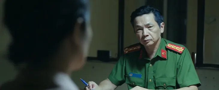 Đấu trí - Tập 43: Đại tá Giang hỏi cung đỉnh cao, đối tượng hết đường quanh co - Ảnh 10. Đấu trí - Tập 43: Đại tá Giang hỏi cung đỉnh cao, đối tượng hết đường quanh co - Ảnh 10.