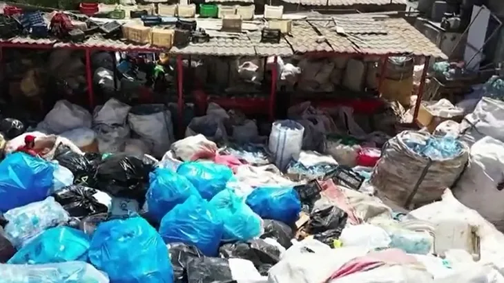 Đổi rác lấy tiền - sáng kiến của một doanh nghiệp ở Lebanon - Ảnh 1. Đổi rác lấy tiền - sáng kiến của một doanh nghiệp ở Lebanon - Ảnh 1.